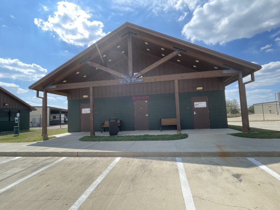 commercial exterior painting Preview Image 1