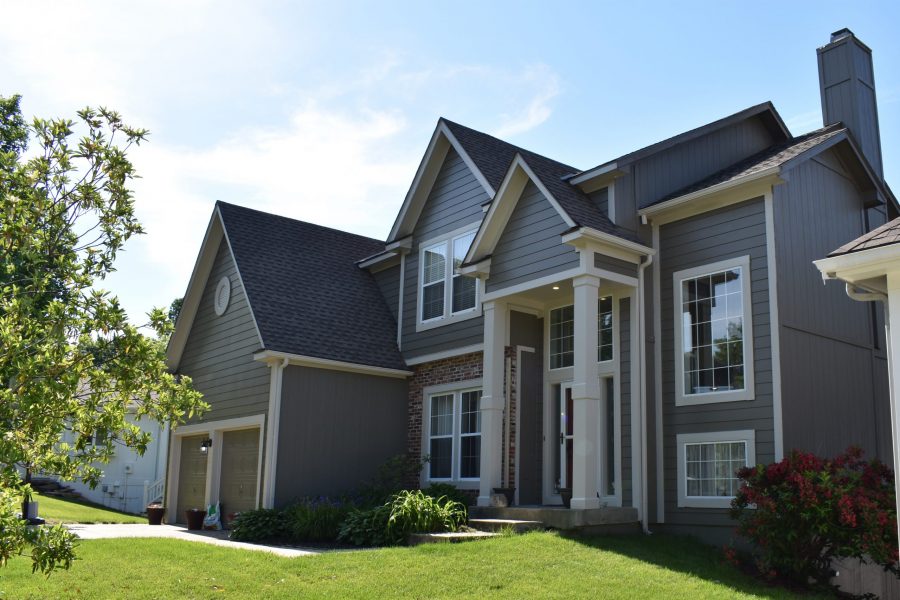 Finished painting on residential home Preview Image 1