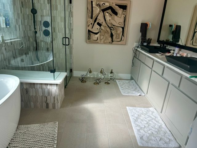 Liberty Hill Interior Bathroom Painting Preview Image 1