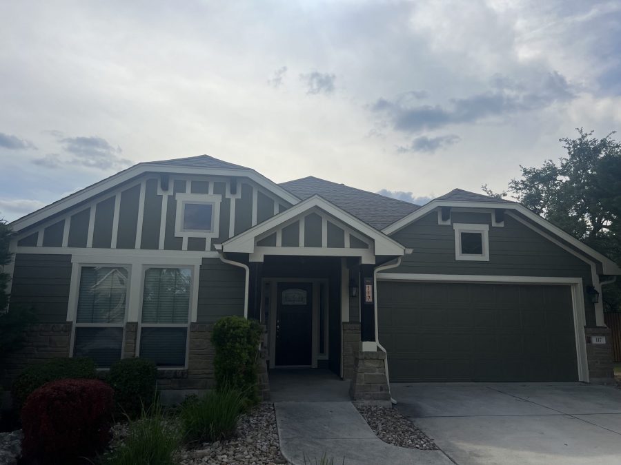 Exterior Painters Two Toned Home Preview Image 2