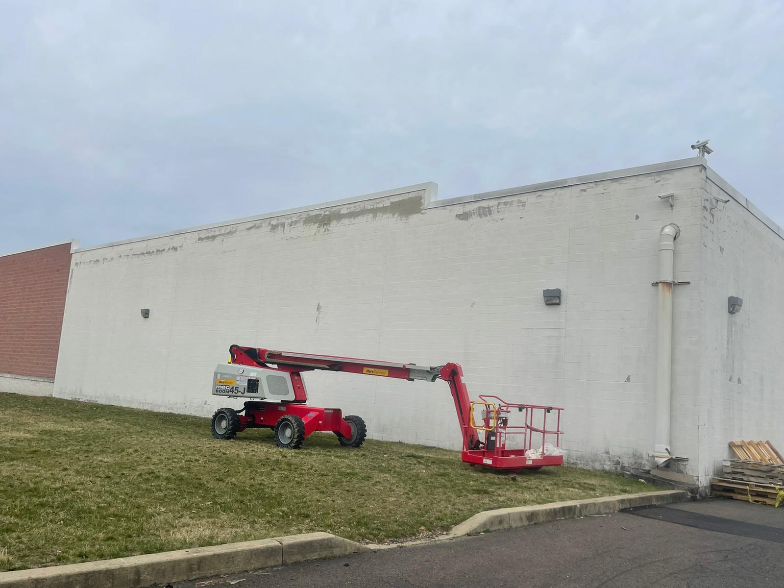Giant Food Stores Bensalem PA Exterior Painting Side Before