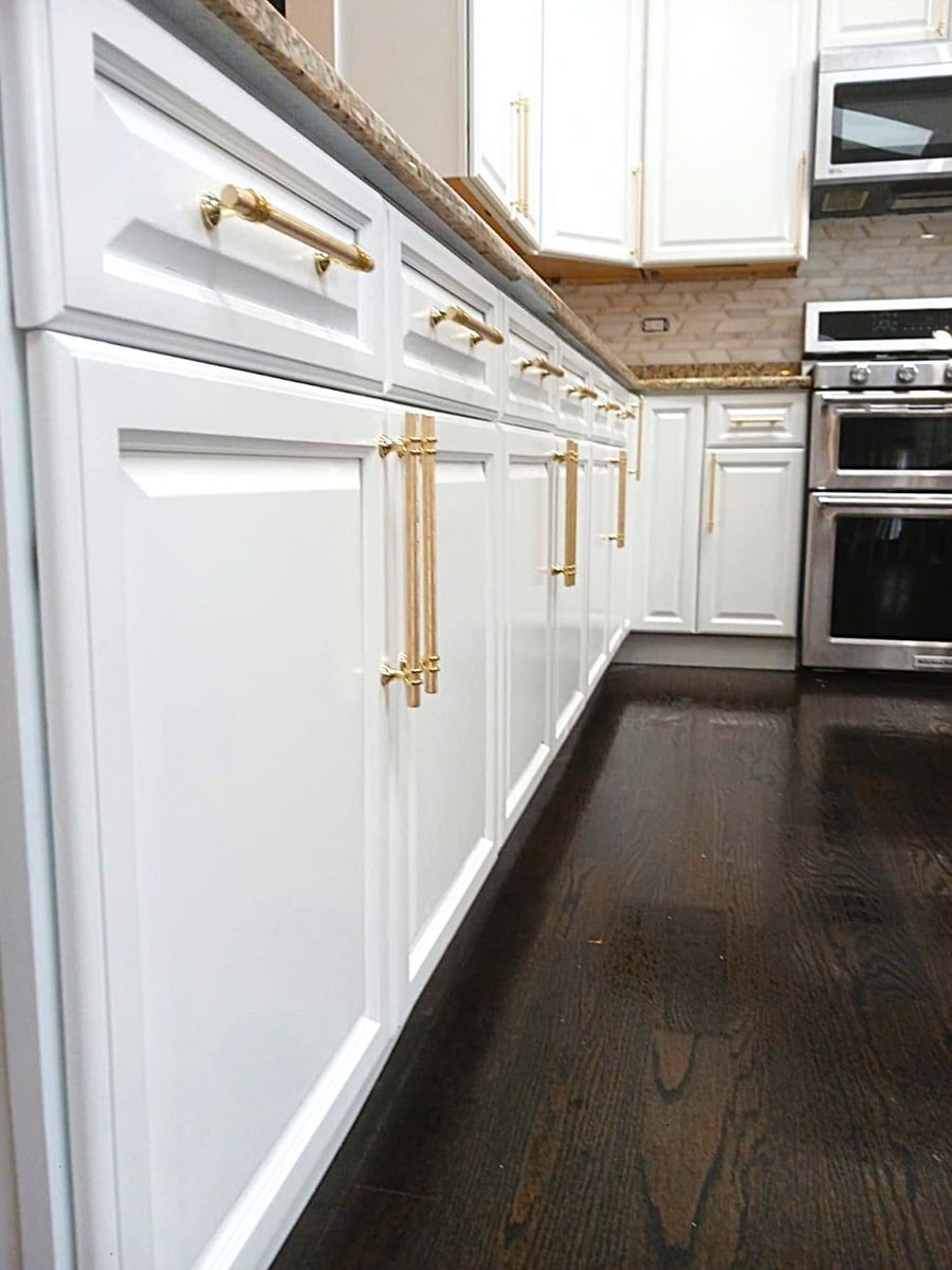 Hinsdale kitchen with new interior painting and kitchen cabinet paint refresh. Preview Image 1