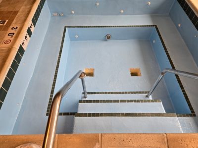 Marriott Hotel hot tub painting project.