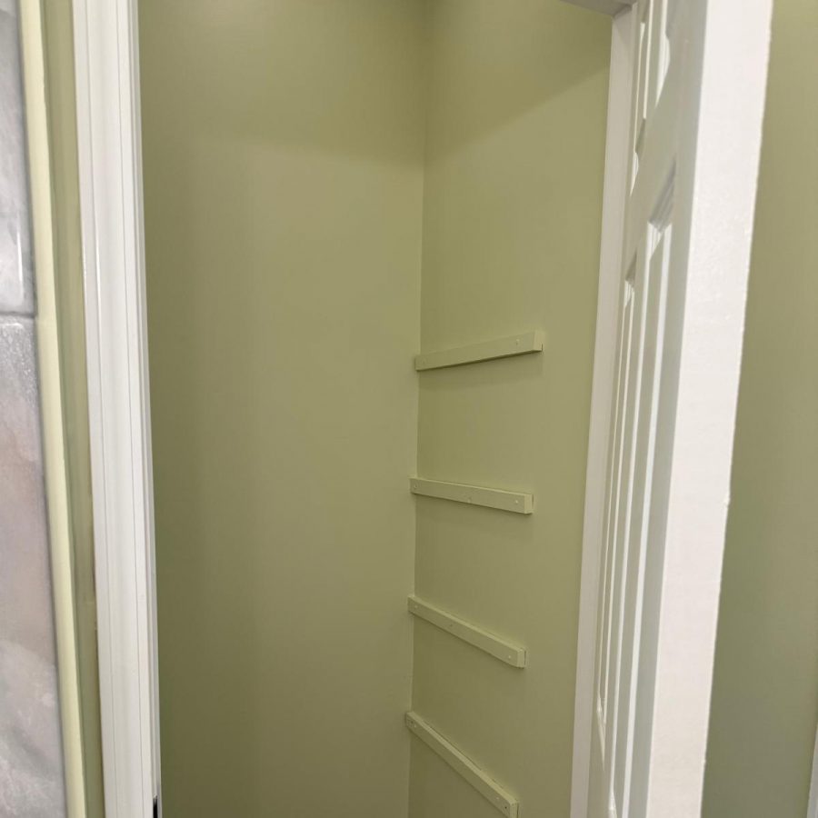 bathroom after painting Preview Image 4