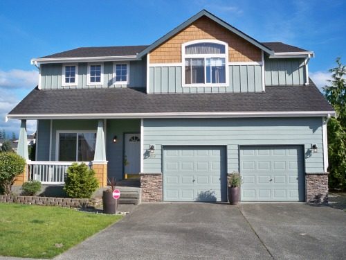 Exterior painting by CertaPro house painters in North Chicago, IL