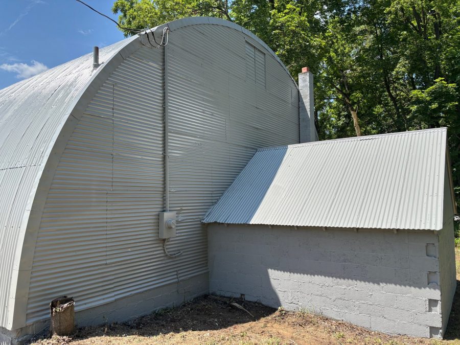 Hanger Painting Preview Image 3