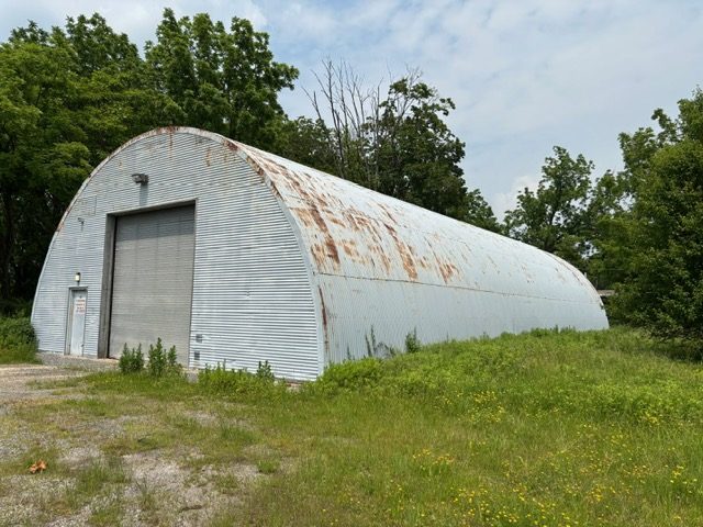 Hanger Painting Preview Image 13