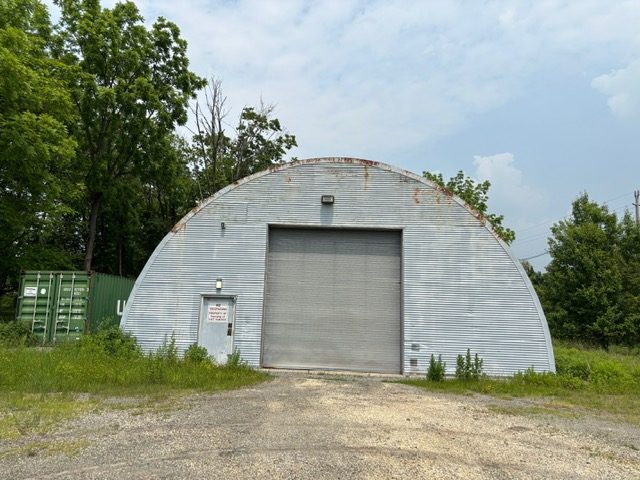 Hanger Painting Preview Image 12