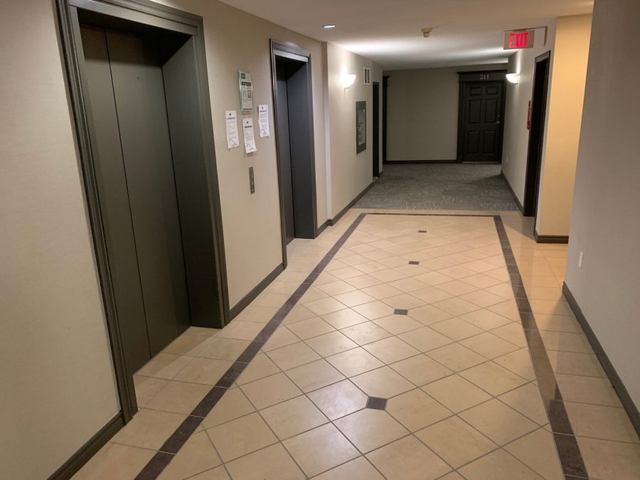 550 Talbot Door Hallway Preview Image 3