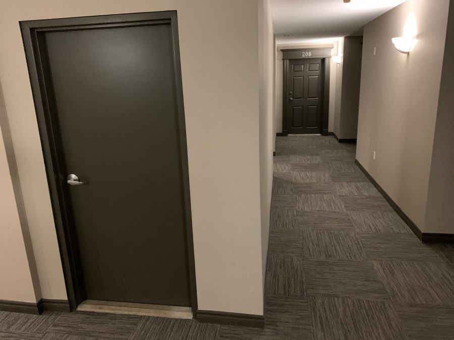 550 Talbot Door Preview Image 1