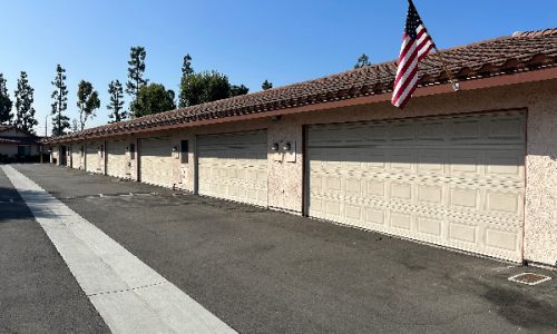 Cracked Stucco & Chipped Paint