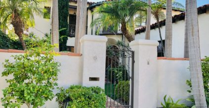 An Absolutely Classic Paint Color Choice for Stucco ...