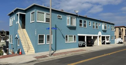 Vibrant Color Update on This Manhattan Beach Apartment ...