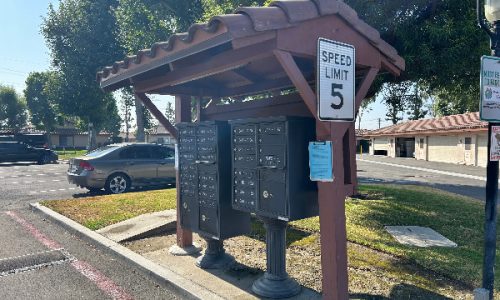 Worn Community Accents