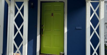 Now that’s an accent door!