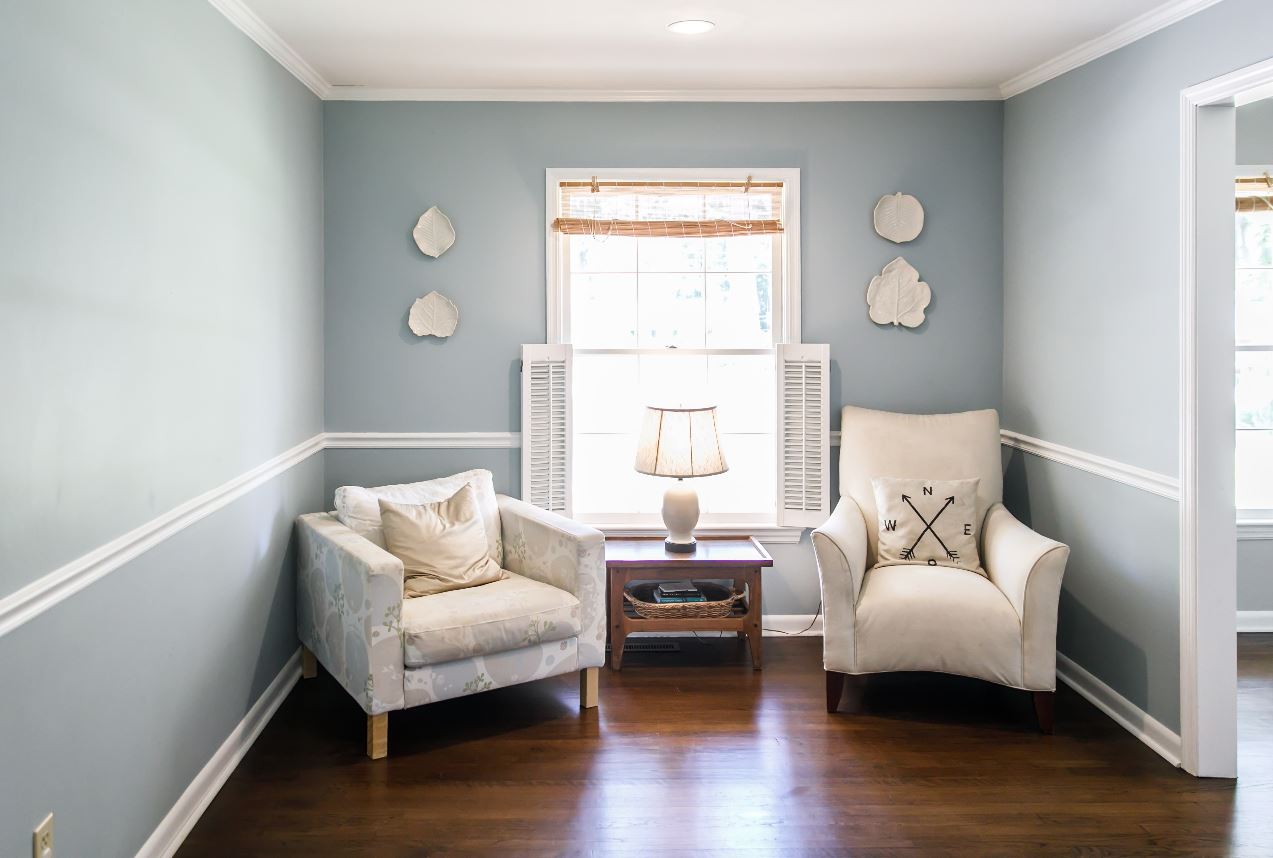 blue and cream room