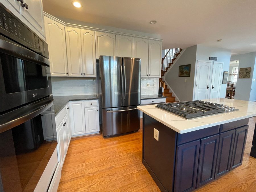 Renovated Kitchen - White and Navy Blue Preview Image 4