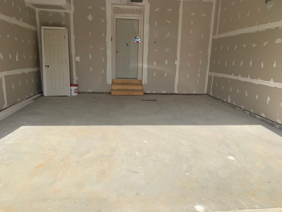 garage before painting Preview Image 1