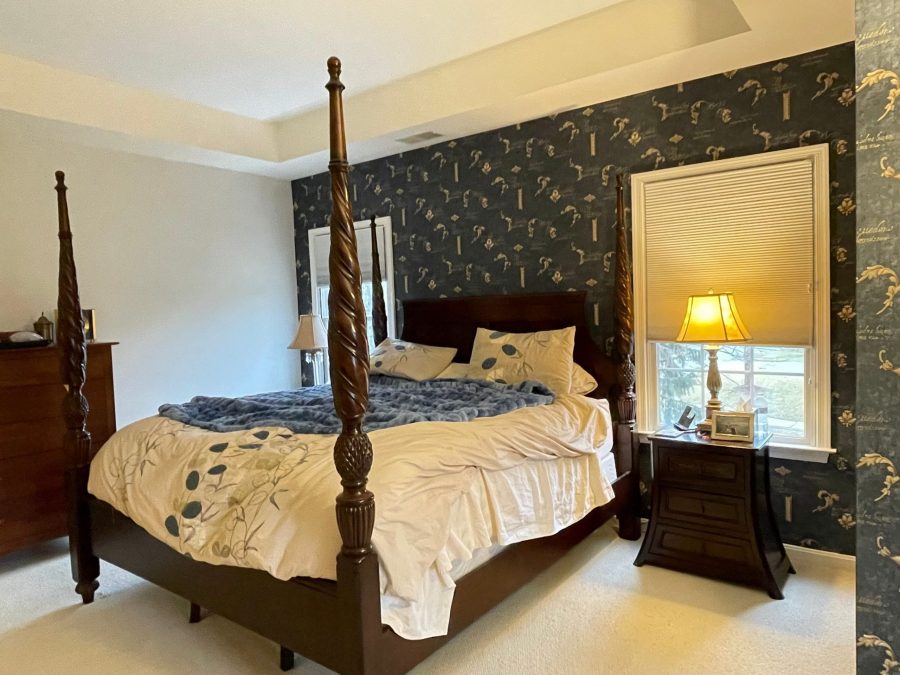 Elegant Sky Blue Design Wallpaper Installation Preview Image 1