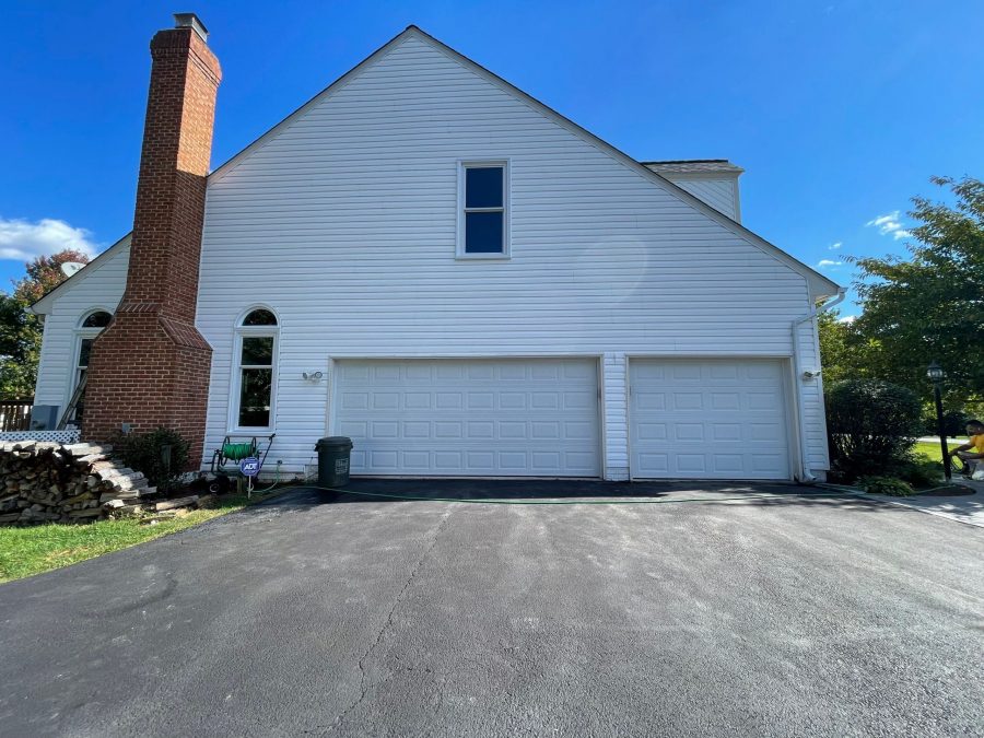 Exterior Painting of the Garage Side of the Leesburg House Preview Image 2