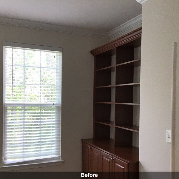 Bookshelf with unpainted walls Preview Image 2