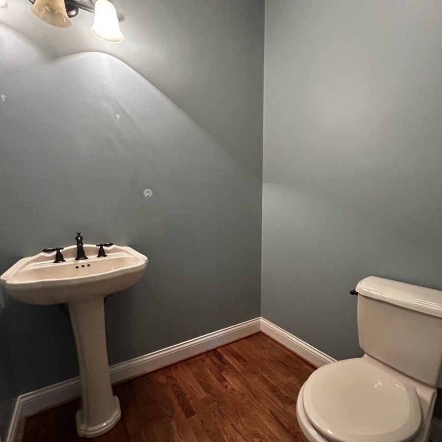 bathroom after painting Preview Image 5