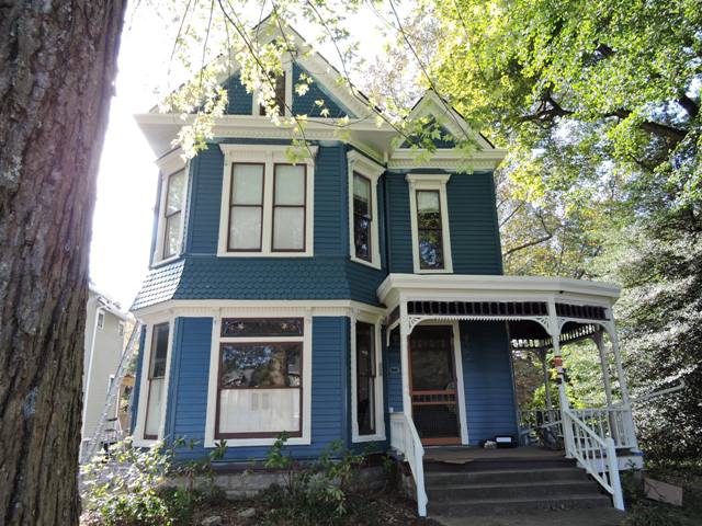 photo of repainted home in crescent hill