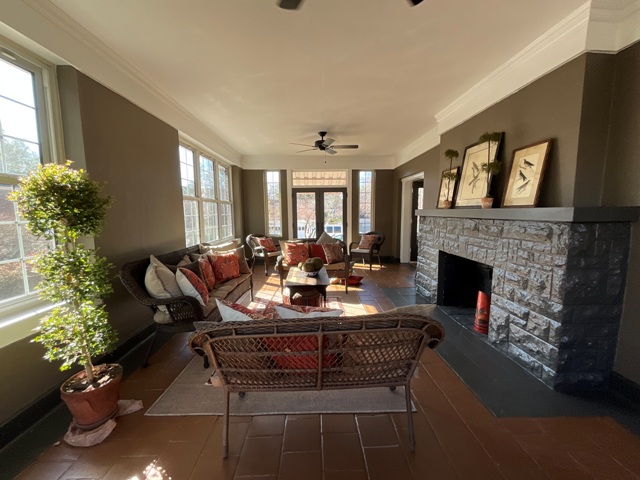 photo of repainted living room in louisville