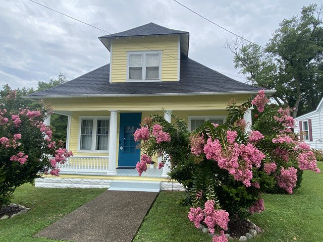 photo of repainted home in louisville kentucky Preview Image 1