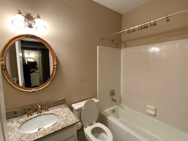 Condo in Louisville, KY Painters Preview Image 2