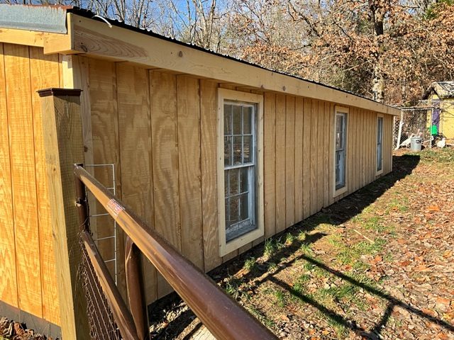 photo of garage in bardstown before being repainted Preview Image 3