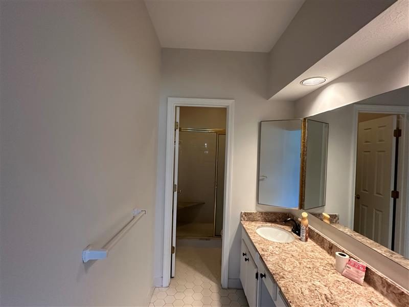 Condo in Louisville, KY Painters Preview Image 7