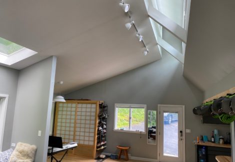 interior painting project in indian hills, kentucky - after picture on ceiling and wall