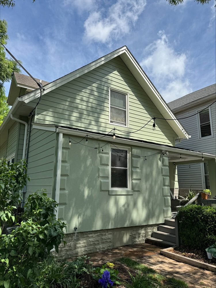 photo of repainted exterior of home in louisville Preview Image 8