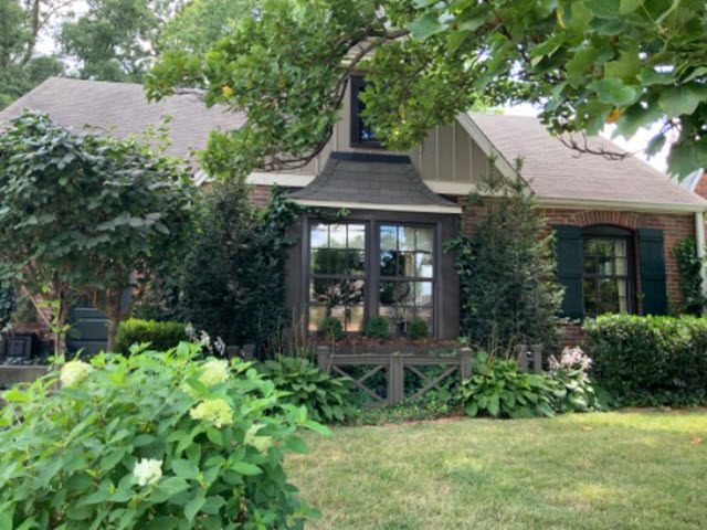 photo of home in louisville before being repainted Preview Image 5