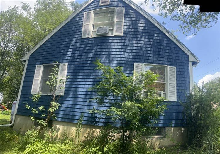 repainted exterior of home in wells, maine Preview Image 1