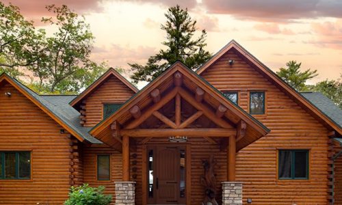 Traditional Log Home Exterior