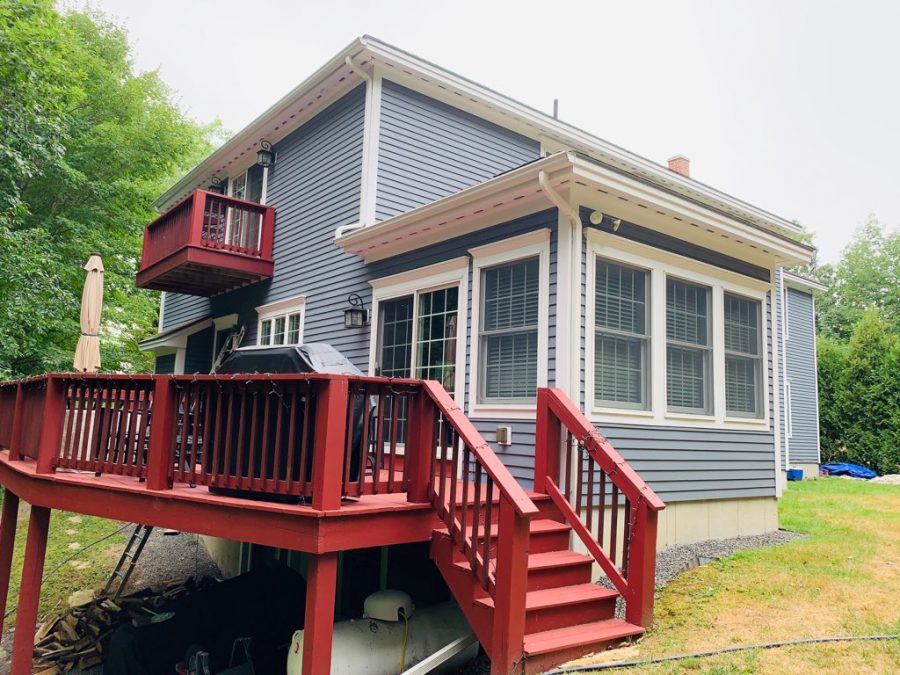 Deck / back porch area Preview Image 1