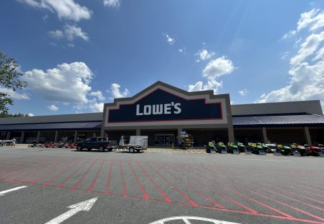 lowe's exterior