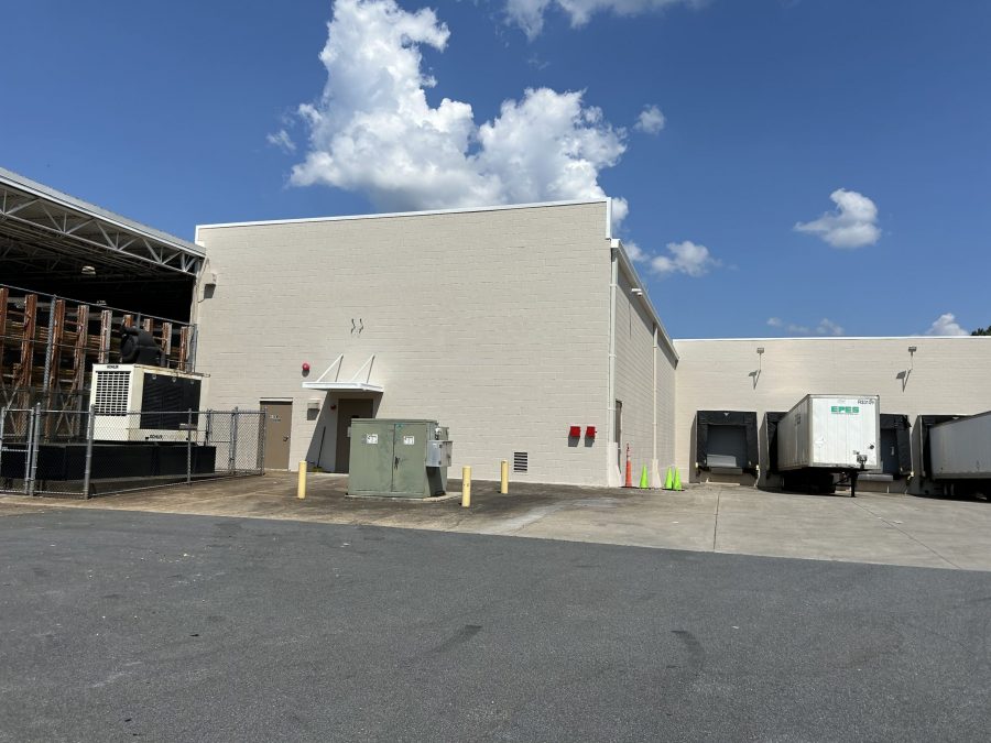 lowe's exterior Preview Image 5