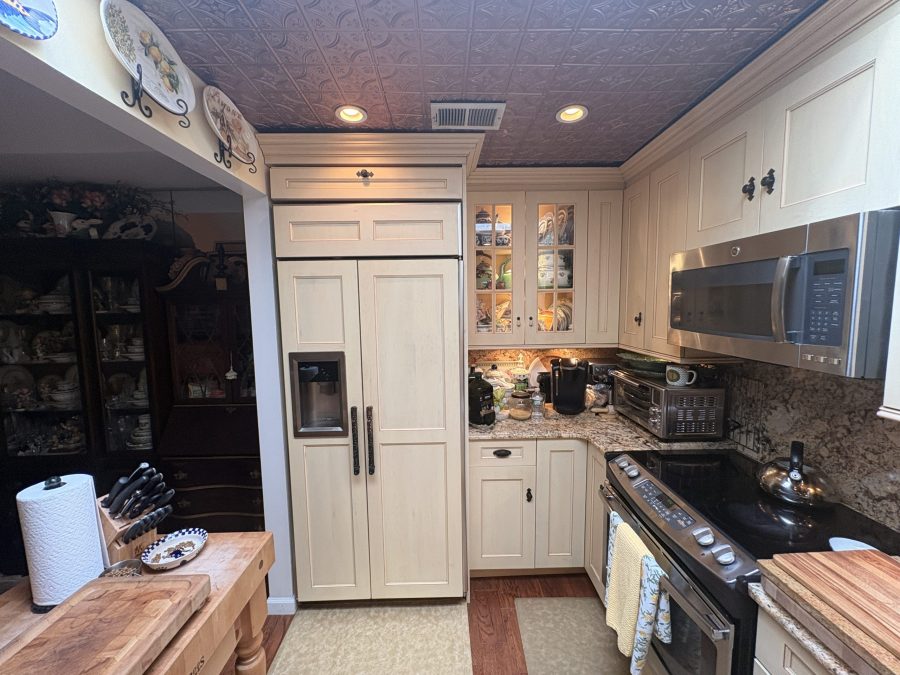 Interior Cabinets Before Preview Image 4