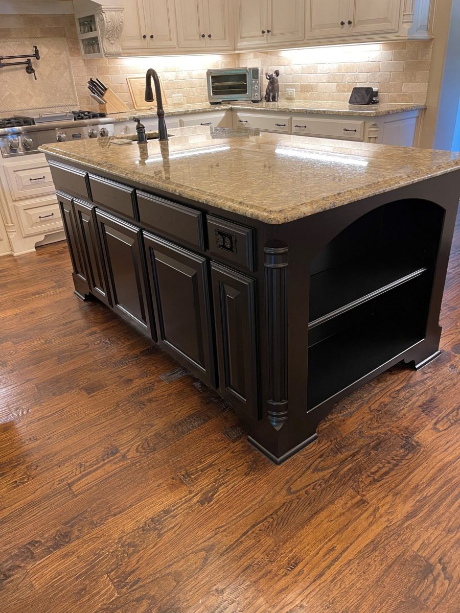 black cabinets Preview Image 3