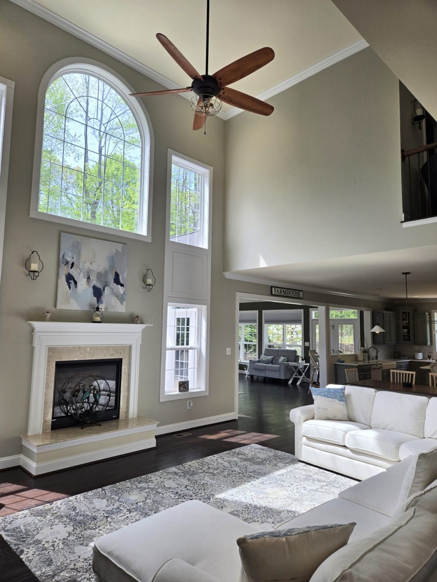 large living room with ceiling fan Preview Image 2