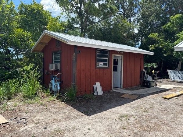 garage and home exterior Preview Image 4
