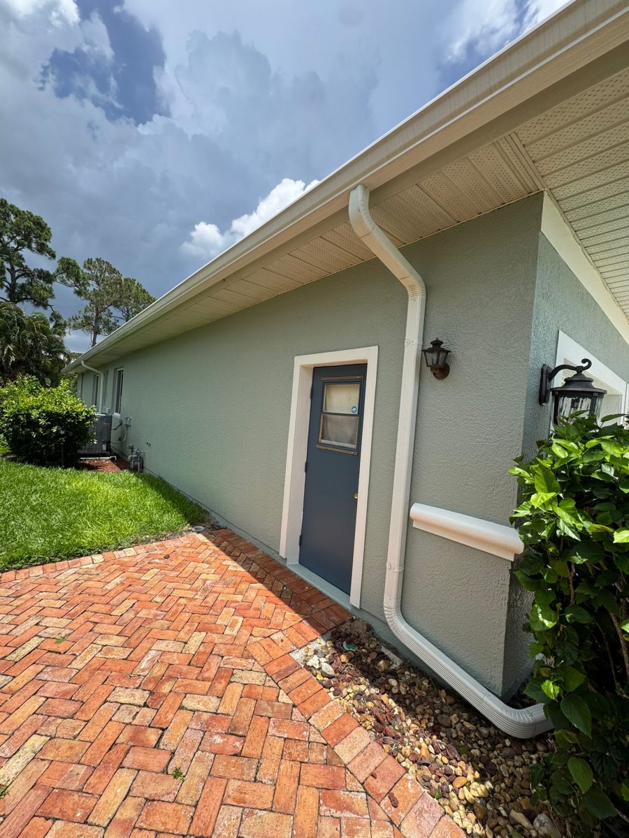 seafoam green exterior Preview Image 5