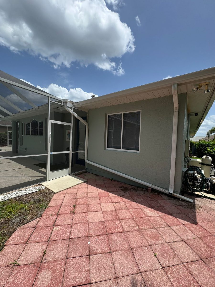 seafoam green exterior Preview Image 7