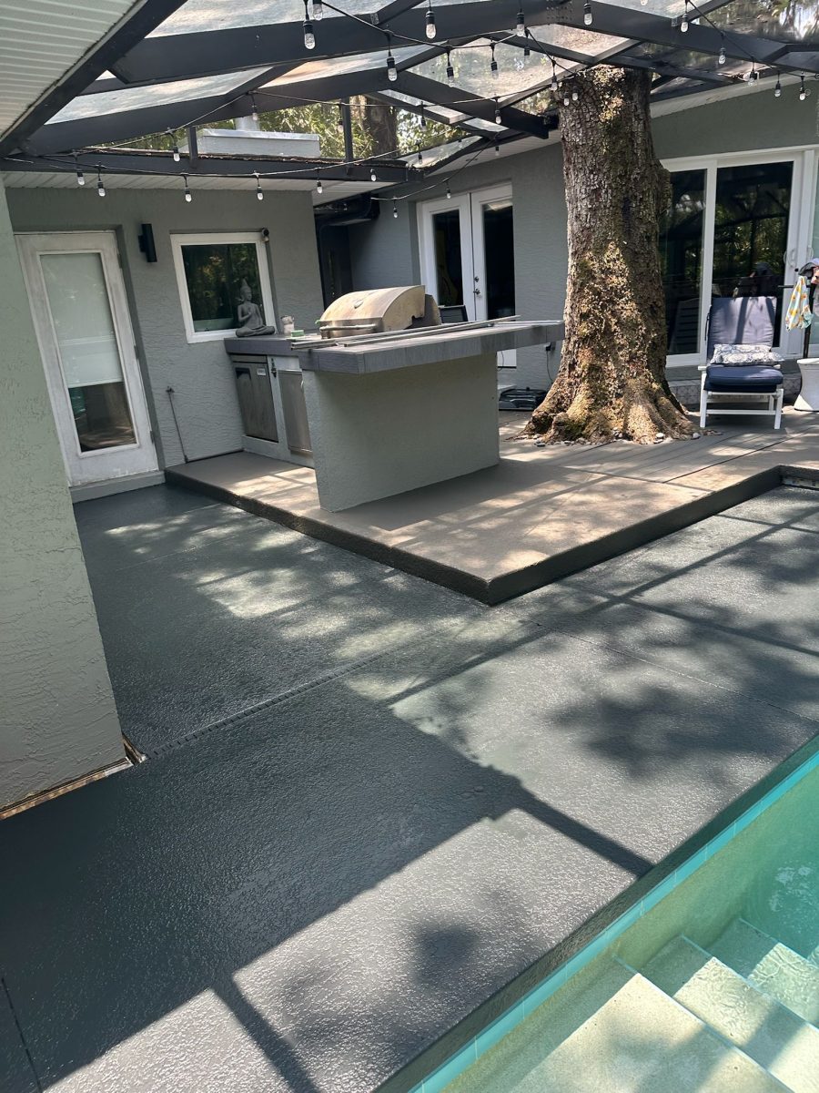 pool area Preview Image 3