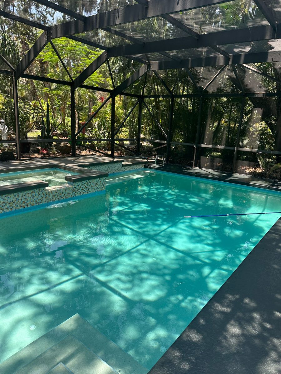 pool area Preview Image 2