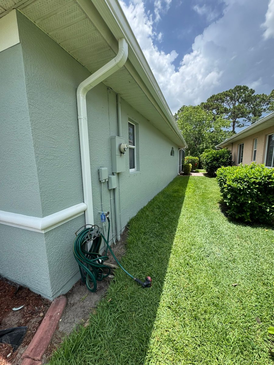 seafoam green exterior Preview Image 2