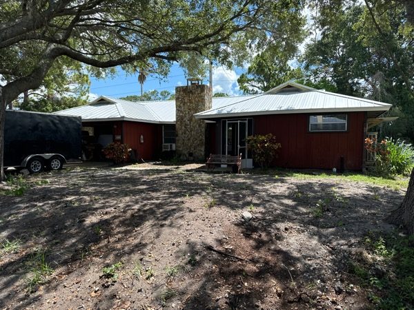 garage and home exterior Preview Image 7